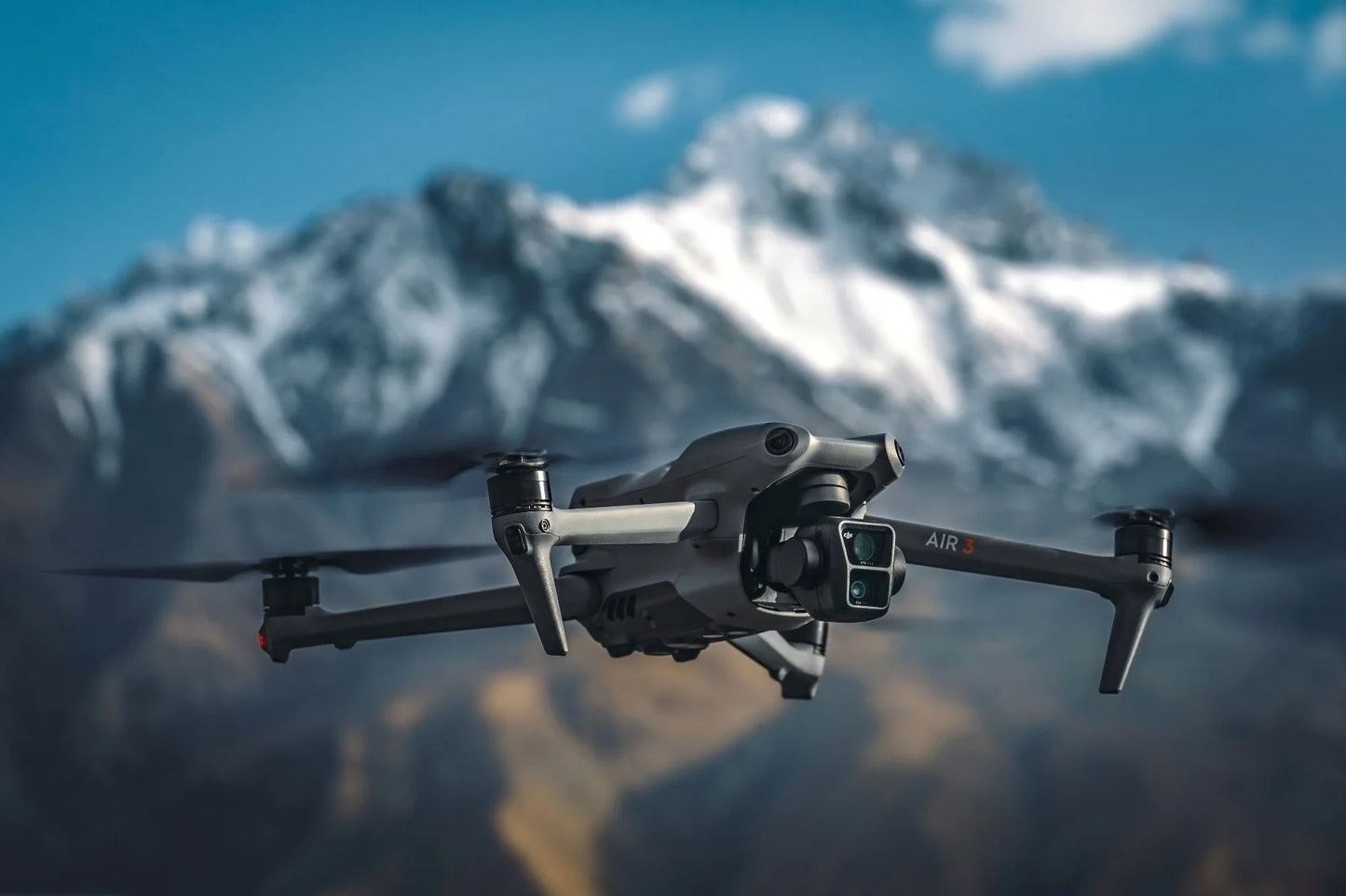 DJI AIR 3 FLY MORE COMBO (DJI RC-N2)