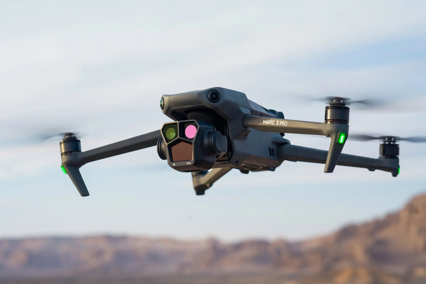 DJI MAVIC 3 PRO FLY MORE COMBO (DJI RC PRO)