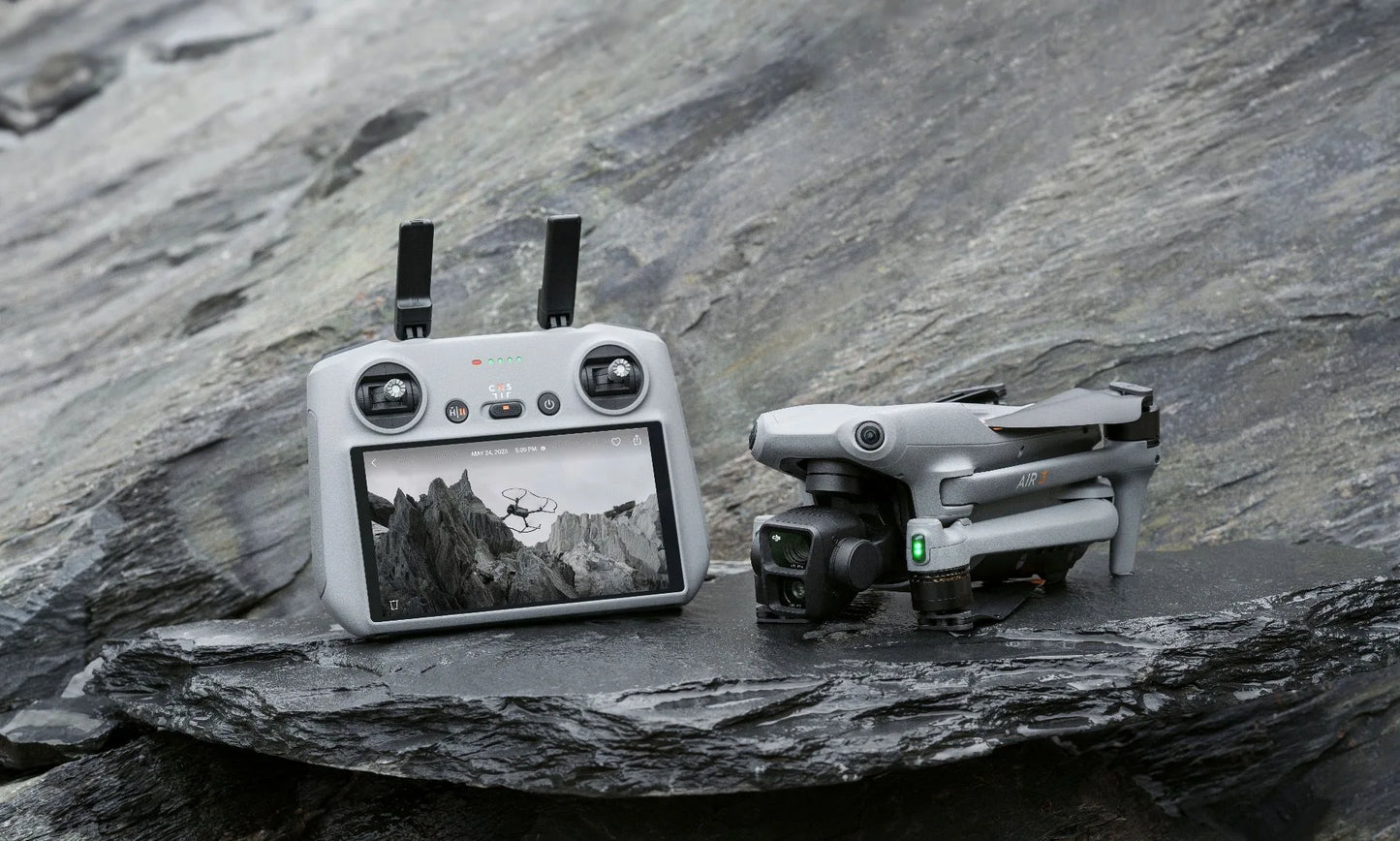 DJI AIR 3 FLY MORE COMBO (DJI RC-N2)